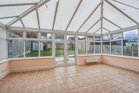 10 Upper Tail, Watford, WD19 5DF