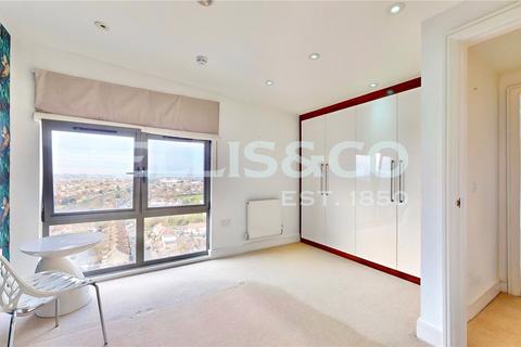 3 bedroom penthouse to rent, Central Apartments, 455 High Road, Wembley, HA9
