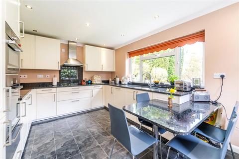 109 Barkham Ride, Finchampstead, Wokingham, RG40 4EP