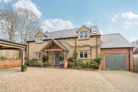 4 bedroom detached house for sale - Newport Pagnell Road, Horton, Northamptonshire, NN7