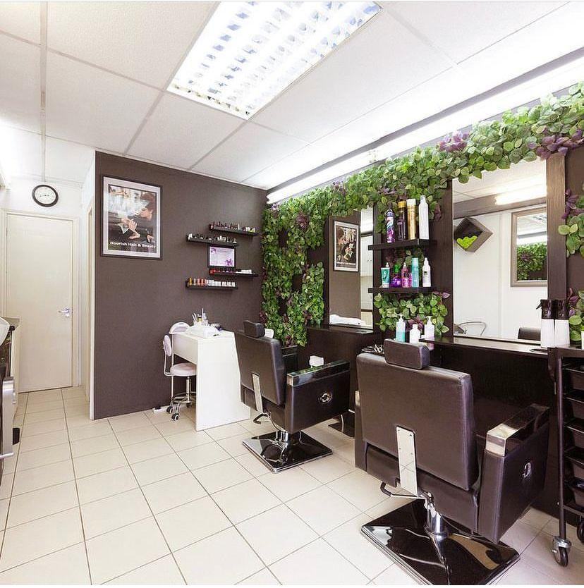 A well organised Salon for sale