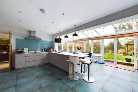 5 bedroom detached house for sale, Quoitings Drive, Marlow SL7