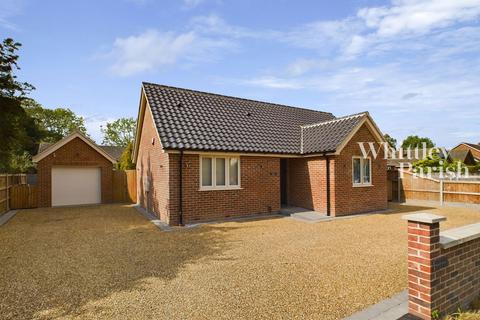 3 bedroom detached bungalow for sale, Station Road, Aslacton, Norwich