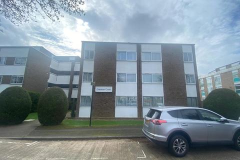2 bedroom flat for sale - Flat 18 Coniston Court, Stonegrove, Edgware, Middlesex, HA8 7TL