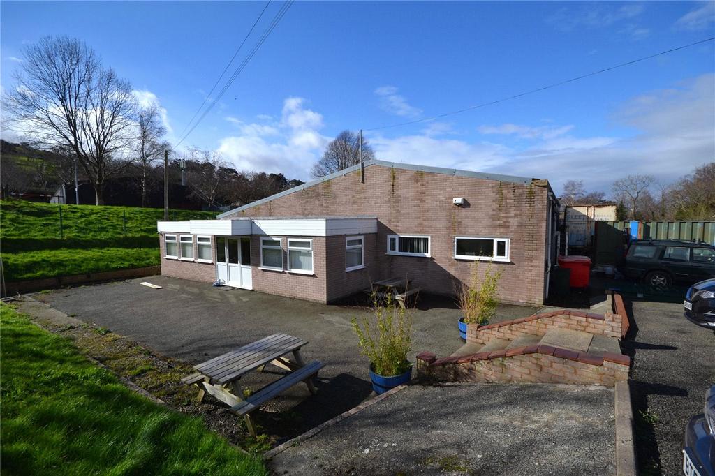 Llanerch Road, Llanfairfechan, Conwy... Office to rent £477 pcm (£110 pw)
