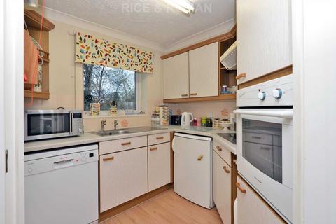 1 bedroom retirement property for sale, Manor Road North, Esher KT10