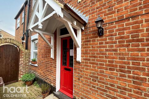 3 bedroom end of terrace house for sale, South Street, Colchester