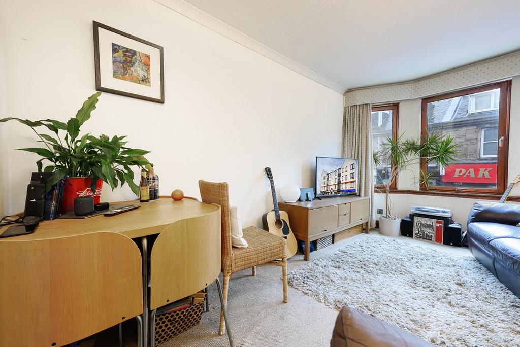 Kempock Street, Gourock, PA19 1 bed flat for sale £70,000