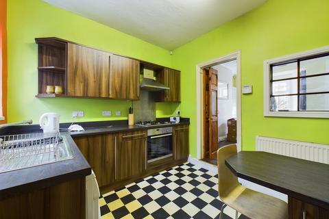 2 bedroom terraced house for sale, Nesfield Avenue, Perth Street West, Hull, HU5