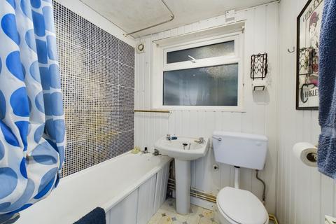 2 bedroom terraced house for sale, Nesfield Avenue, Perth Street West, Hull, HU5