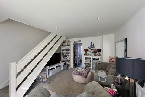 2 bedroom terraced house for sale - Maywood Avenue, Eastbourne, East Sussex, BN22