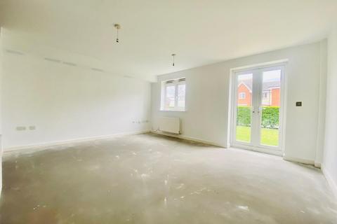 2 bedroom flat for sale, Oxford Avenue, Hayes, UB3