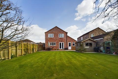 3 bedroom detached house for sale - Old Forge Way, Beeford, YO25 8GA