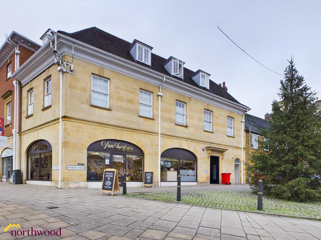 Horse Fair, Banbury OX16 Studio to rent £875 pcm (£202 pw)