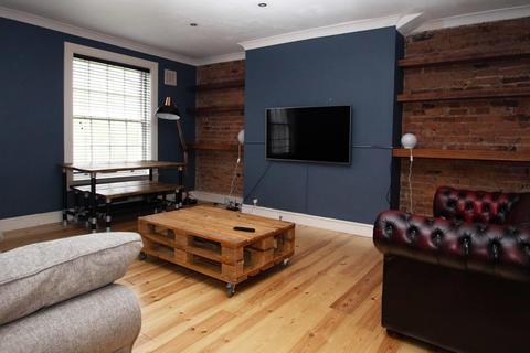 1 bedroom flat to rent - Blenheim Square, Leeds, LS2