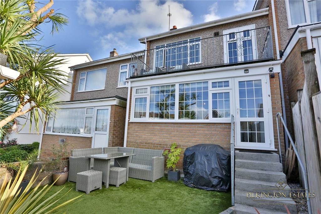 Saltash, Cornwall PL12 3 bed terraced house for sale £270,000