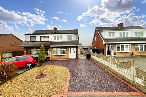 3 bedroom semi-detached house for sale - Carberry Way, Stoke-On-Trent, ST3
