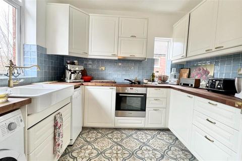 2 bedroom apartment for sale - London N6