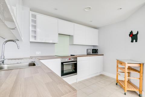 2 bedroom flat to rent, Warwick Building, Queenstown Road, London, SW11