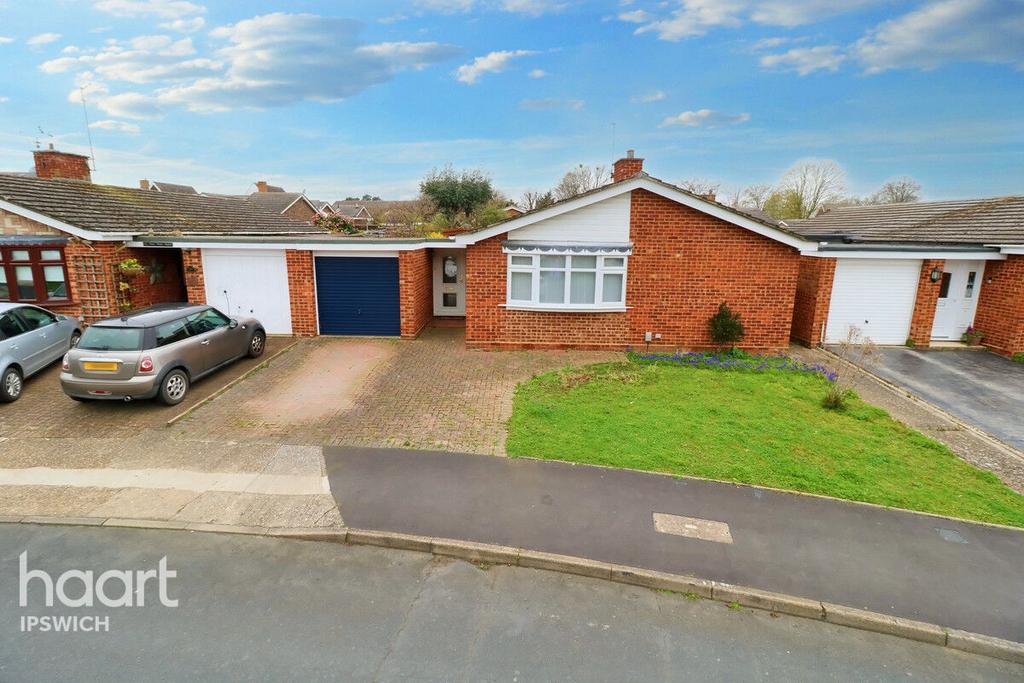 Holyrood Close, Ipswich 3 bed bungalow for sale £325,000