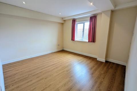 undefined, St Andrews Street, Kettering, NN16