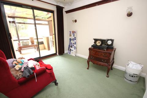39 Kingcup Close, Broadstone, BH18 9GS