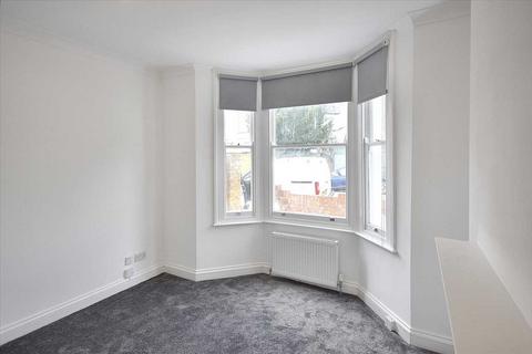 2 bedroom flat to rent - Bridgman Road, Chiswick