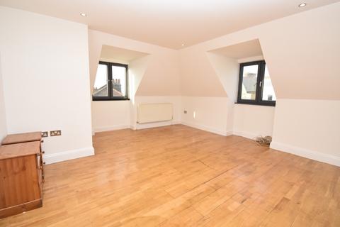 2 bedroom apartment to rent, Brent Road London SE18