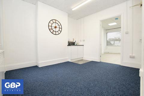Office to rent, Green Lane, Ilford, IG3