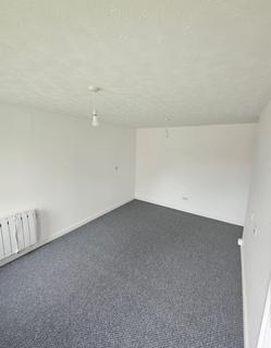 Studio to rent, Torpoint PL11