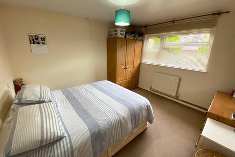 2 bedroom bungalow for sale - Welbeck, Bracknell, Berkshire, RG12
