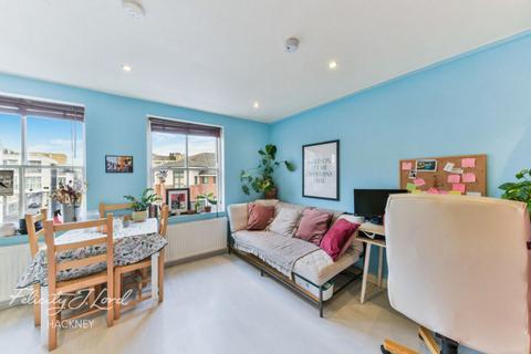 1 bedroom flat for sale, Mare Street, Hackney, E8