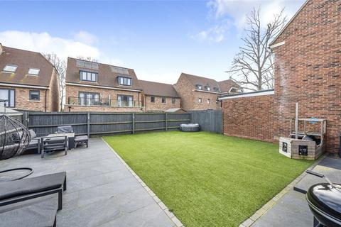 12 Ash Tree Close, Orpington, BR6 7FH
