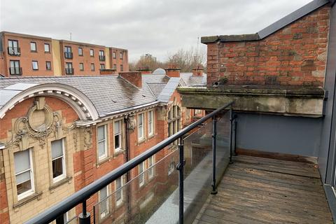 Flat to rent, Town Hall, Bexley Square, Salford, Manchester, M3