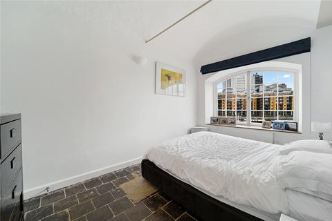 1 bedroom apartment for sale, East Smithfield, London, E1W