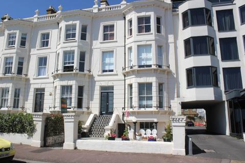 2 bedroom flat for sale, Clifton Terrace, Southend On Sea