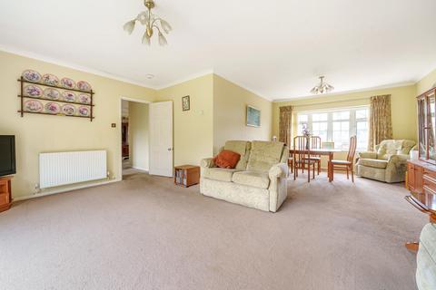 3 Broadway Road, Lightwater, GU18 5SL