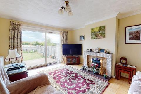 2 bedroom semi-detached bungalow for sale, Shalmsford Street, Chartham, CT4
