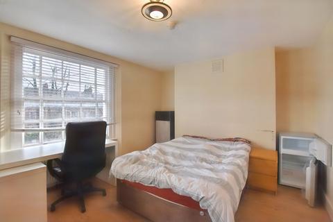 3 bedroom apartment for sale - Flat C, 229 New Cross Road, Lewisham, London, SE14 5UH