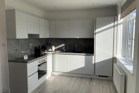 2 bedroom flat to rent, 207A North Deeside Road, Aberdeen, AB14 0UJ