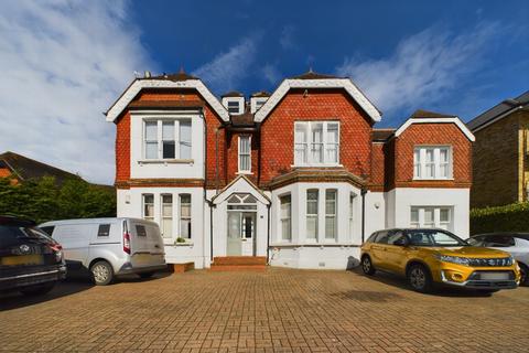 2 bedroom flat for sale, Park Hill Road, Bromley, BR2