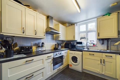 2 bedroom flat for sale, Park Hill Road, Bromley, BR2