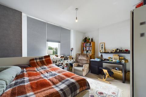 Flat 5, Squirrels Drey, 9 Park Hill Road, Bromley, BR2 0JX