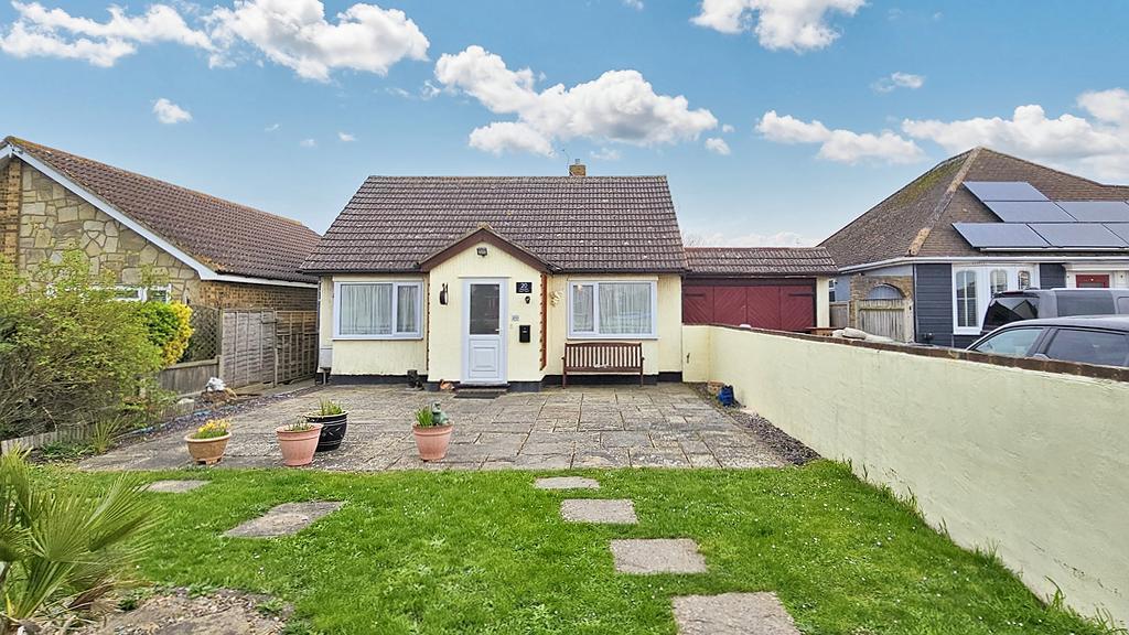 Daimler Avenue, Herne Bay, CT6 8AE 2 bed detached bungalow for sale - £ ...