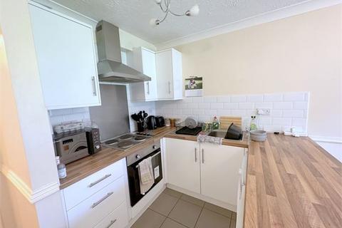 1 bedroom ground floor flat to rent, Kenwyn Road, Dartford, Kent ,
