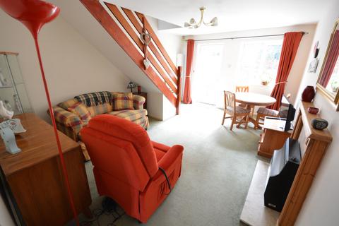 2 bedroom terraced house for sale - Swift Close, Poole BH17
