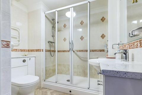 1 bedroom apartment for sale, Seward Court, 380-396 Lymington Road, Highcliffe, Dorset, BH23