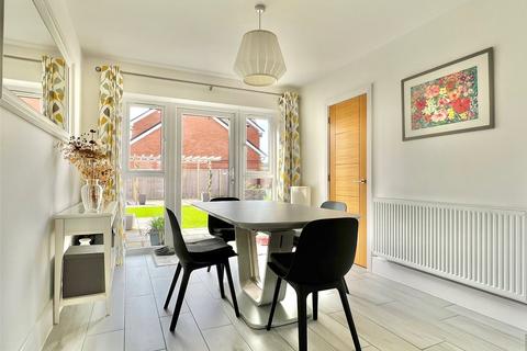 4 bedroom detached house for sale, Bradley Road, Milford on Sea, Lymington, Hampshire, SO41