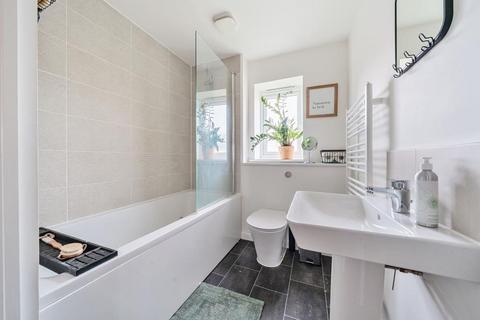 50 Spitfire Drive, Witney, OX29 7BF