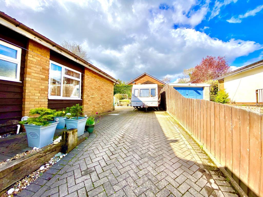 Almeley, Hereford, HR3 3 bed detached bungalow for sale £400,000